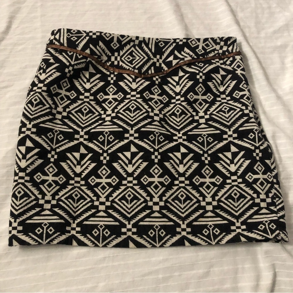 Sabine Mini Skirt Black/White  Southwestern Style Faux Leather Lined Sz M B29